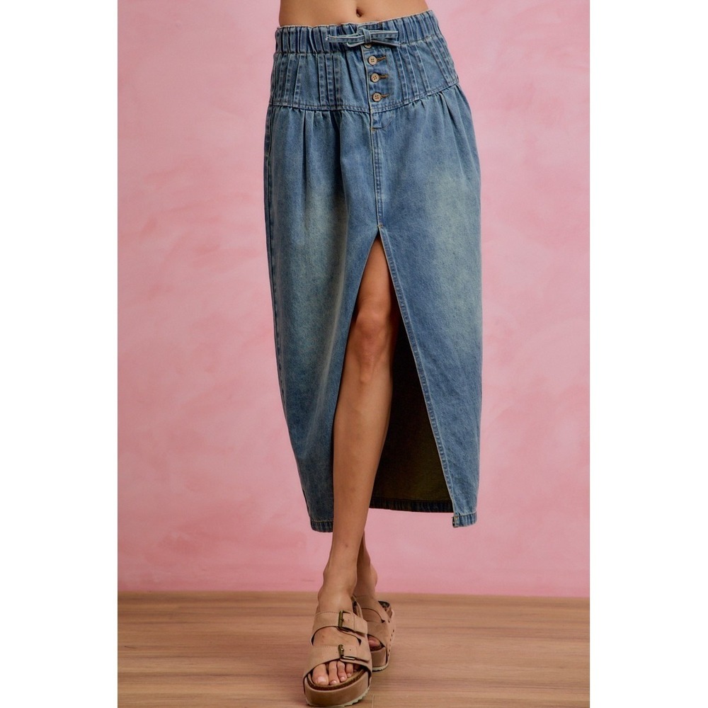SO ME Pleated Washed Denim Skirt With Front Slit - Medium